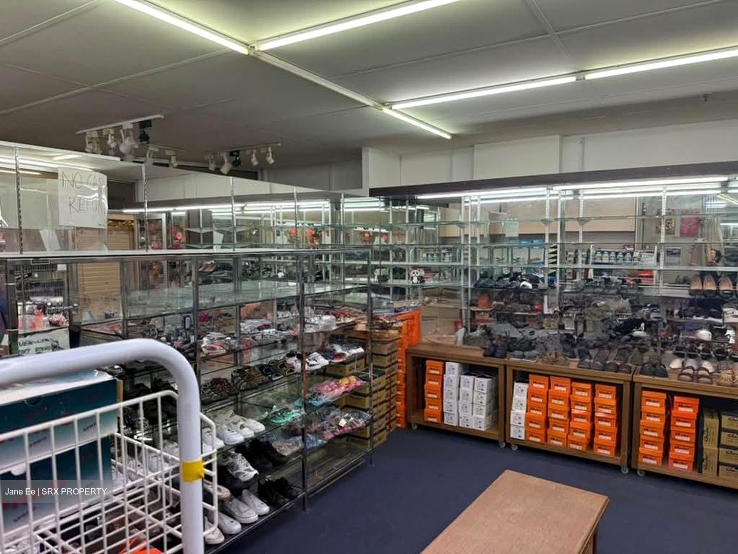 Holland Road Shopping Centre (D10), Retail #572081761